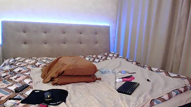 -Yummybabes- - SHOW PUSSY