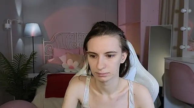Kaleriyaa_ - to tease with one's butt