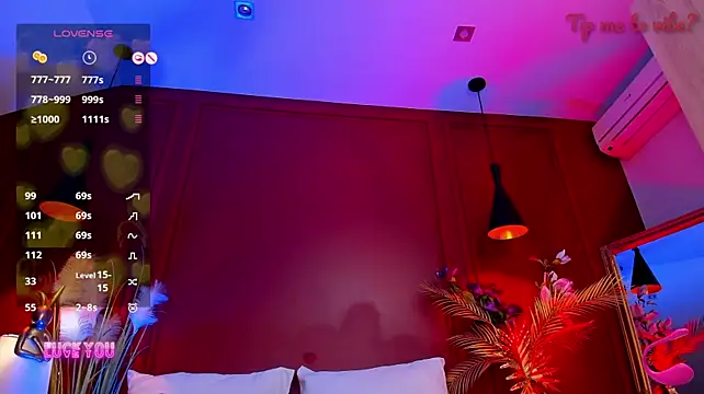 Mayzzie - spread pussy