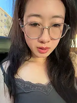 Weiwei103 - 口交大鸡吧