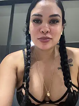 FOX_LATINA - zoom pussy+ open