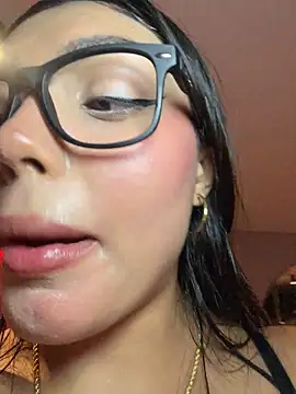 Zui_lu - bite lips