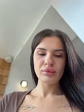 MiraReach - Take off panties + masturbate clitoris