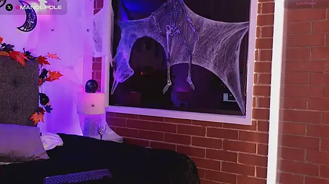 Mandi4pole_ - Finger in ass