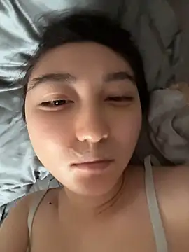 Fioralba - 没人理我学会儿习，有事震我。c2c\pvt，english ok