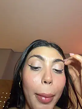 Zui_lu - bite lips
