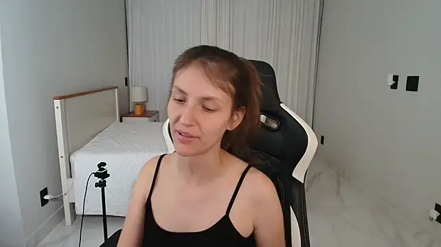 Upssnowy - show boobies