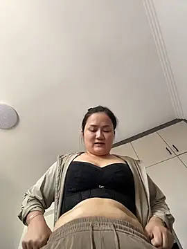 Amy1688 - 脱内裤直播一分钟