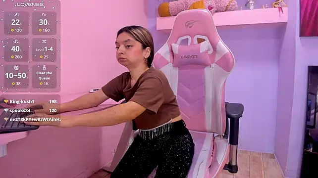 CharlotteMuller - show feet