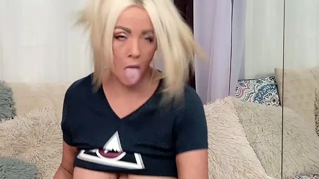 HopeDaylee - fill my tip jar <3