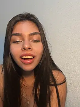 _AlyssonRoouse - Show asshole Alysson 😏😈