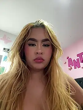 Arletl69 - Slaps with the cock