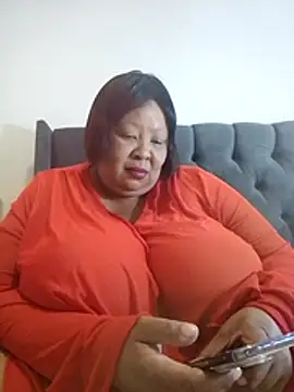 Nancy111 - Make Me cum and squit in my toy