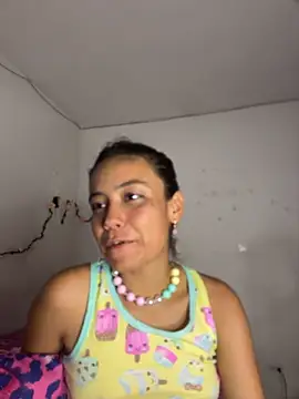 TamaraMera - chupar dildo