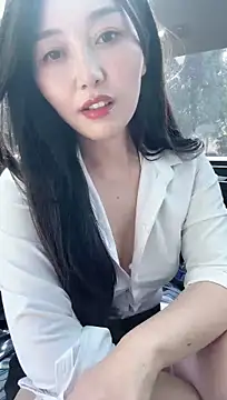 Daisl166 - 完成目标漏胸直播3分钟