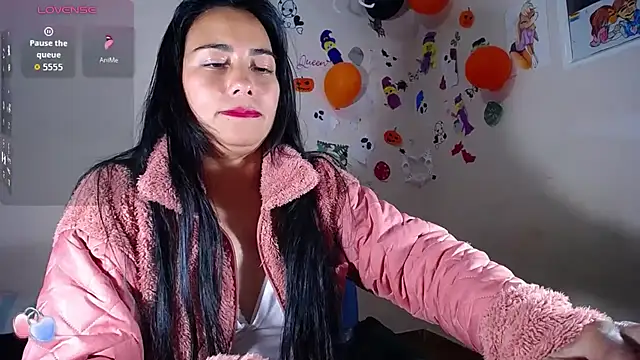 Hanna_girl21 - dancing naked, riding a dildo