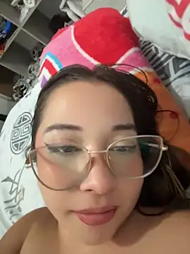AliciaWhite_nt - camel toy
