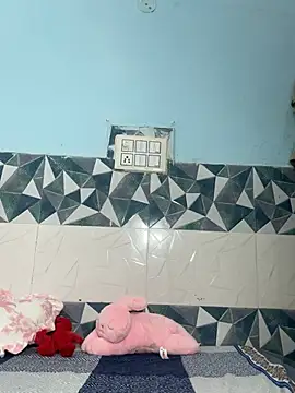 Real_Roma - Fingering in pussy 🤪