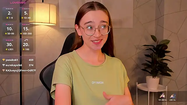 Lucy_Green - touch pussy through panties
