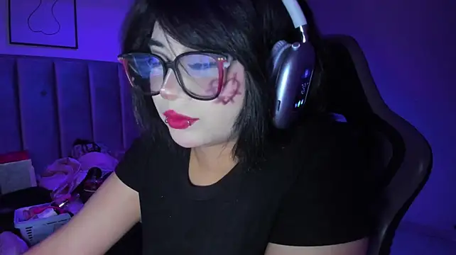 Kitty_Gang - Rub my pussy until it's very wet 🥵💦