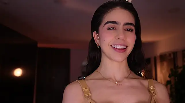 LaurisBermont - I enjoy touching my tight pussy