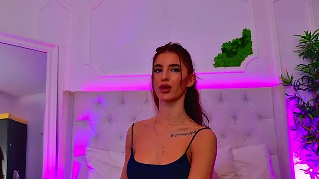 ElisaCharm - oil ass 5xSpank ass😈