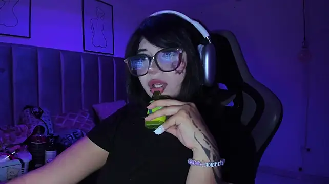 Kitty_Gang - Rub my pussy until it's very wet 🥵💦