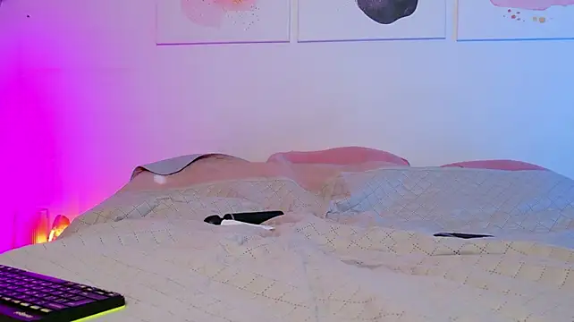 Ariana_Petite - stockings tease🔥