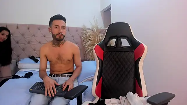 StevenAndLaura - Suck boobs