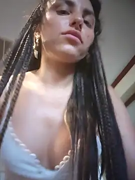 Izabella_Bella - Topless 3 min outdoor 😍