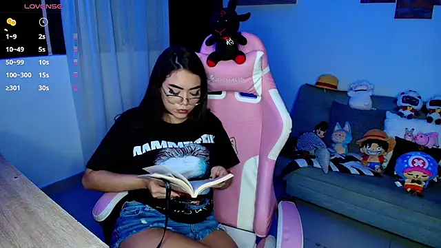 Nicorobinn - lush ass with squirt a lot juice