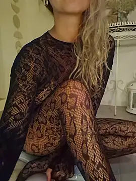 CelynaRoss - Squirt