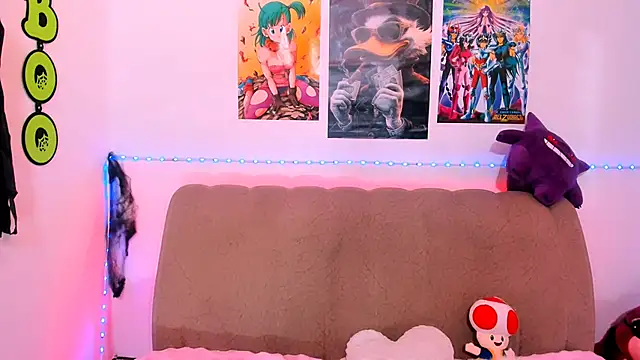 Queen_Emmaw - Ride Big Dildo With High Heels😏👠🔥