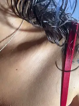 _Luana - FINGERING PUSSY+ SQUIRT