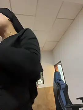 Aisha_k - Punish my tits with slaps