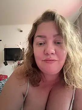 BBBWOOW - ✨tits play✨