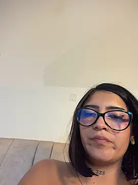 Nicolegh_ - Legs up! 3 fingers in pussy time🔥