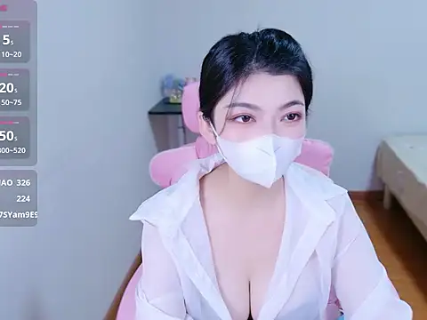 Emily_xiaoai - 爱我就抱抱我。。。