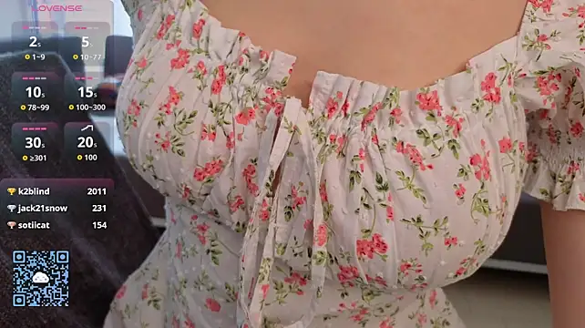 AliciaBrooks - remove straps