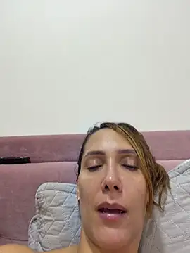 Candy-xxx - Sucking fingers🖖