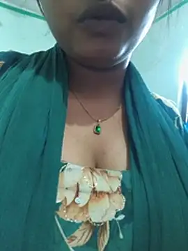 GODDESSKAYRA - Nude dance