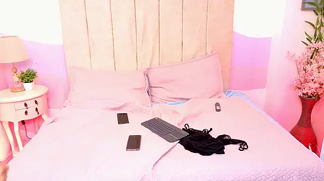 Lia_and_Sky - Give 10 spankings.🍑🍑🔥
