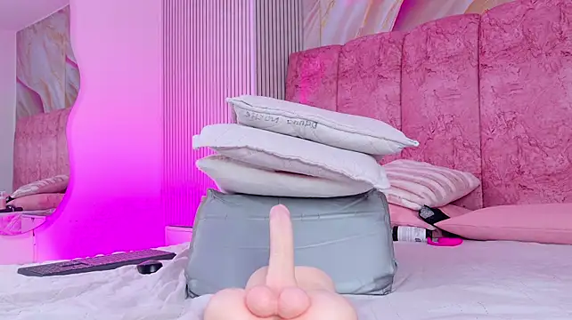 emmacurvy
