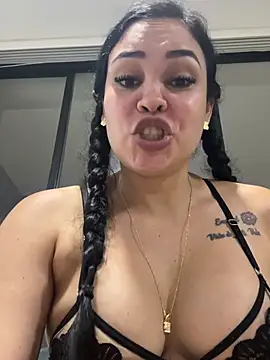 FOX_LATINA - zoom pussy+ open