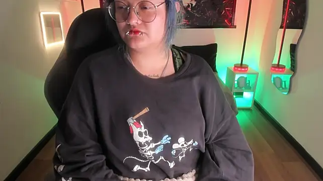 Lucky-leah - SHOW MY BOOBS