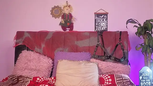 OliviaBrowm - fingers in my pussy