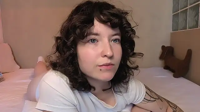MoonAngelic - show boobs