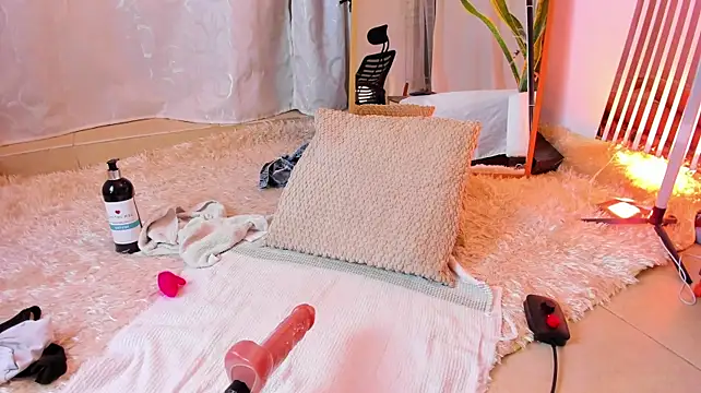 MiaWhiteBunny - PLAY BOOBS +