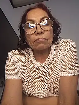HOT_LATINA20 - Naked