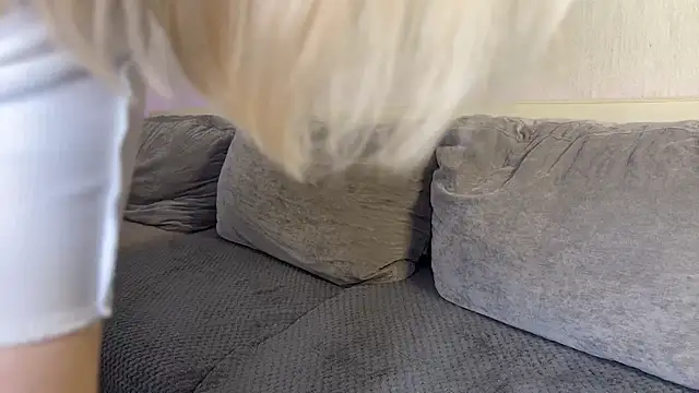 Tinyvivy - Ride a pillow